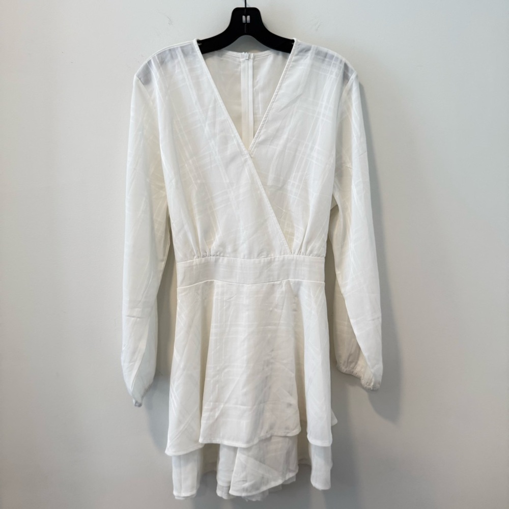 White Plaid Ruffled Dress Size: X- Large #Lux-G